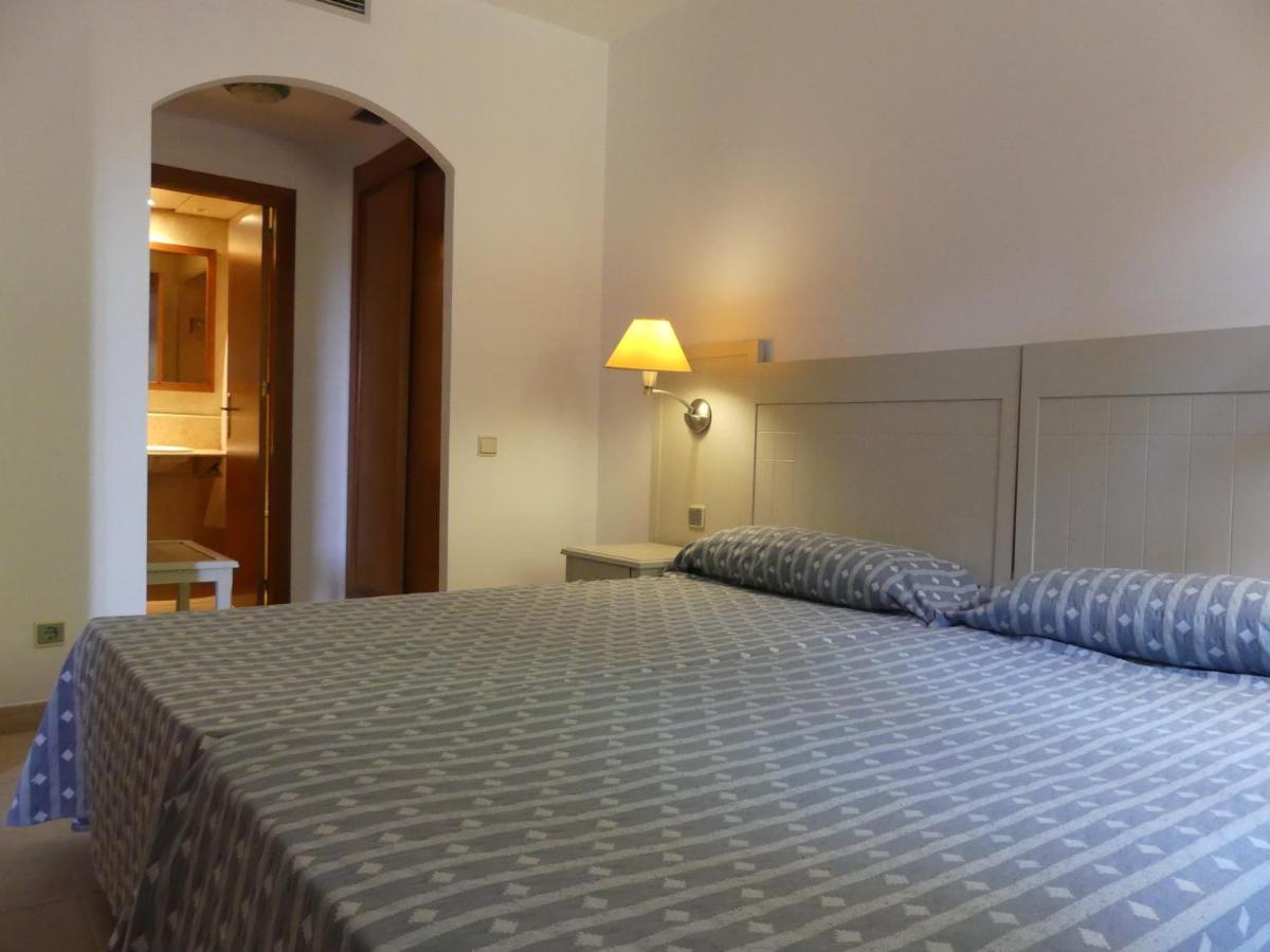 Apartamento Dos Dormitorios Bajo, Vistas Piscina Isla Canela Luaran gambar