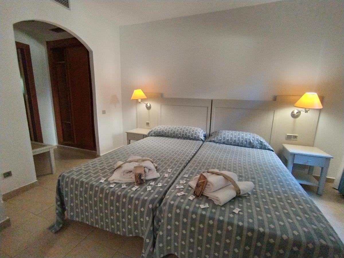 Apartamento Dos Dormitorios Bajo, Vistas Piscina Isla Canela Luaran gambar