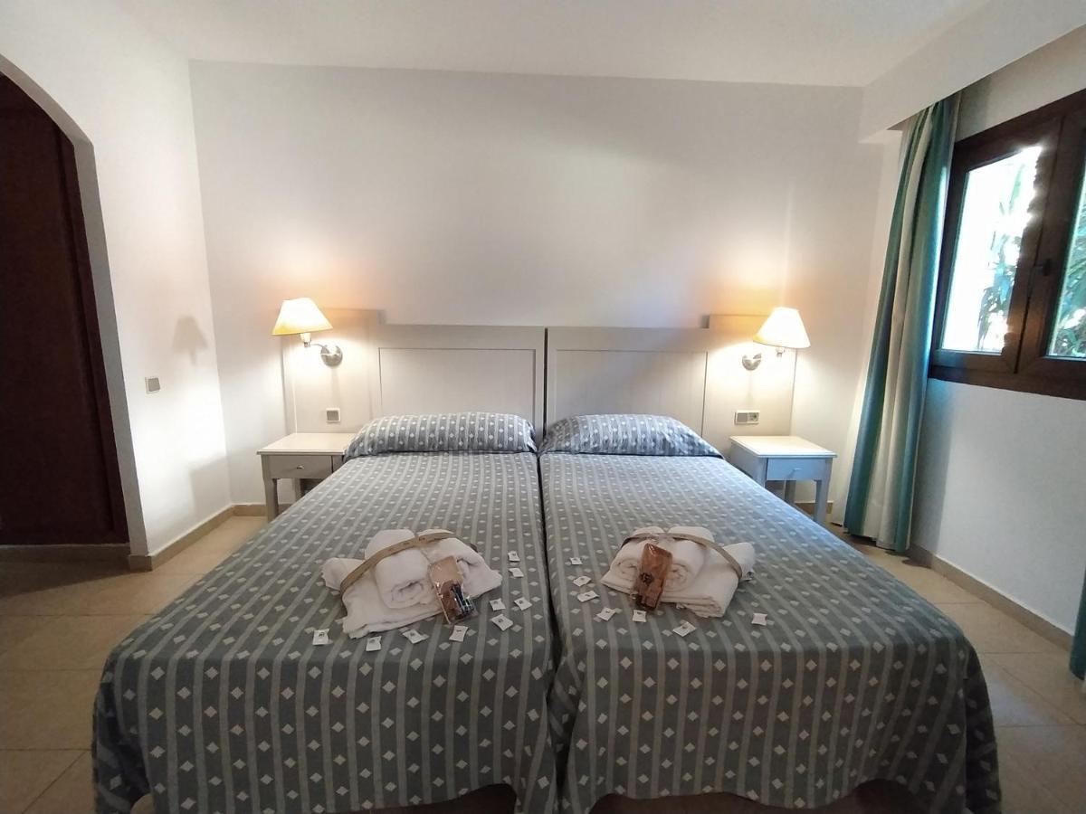 Apartamento Dos Dormitorios Bajo, Vistas Piscina Isla Canela Luaran gambar