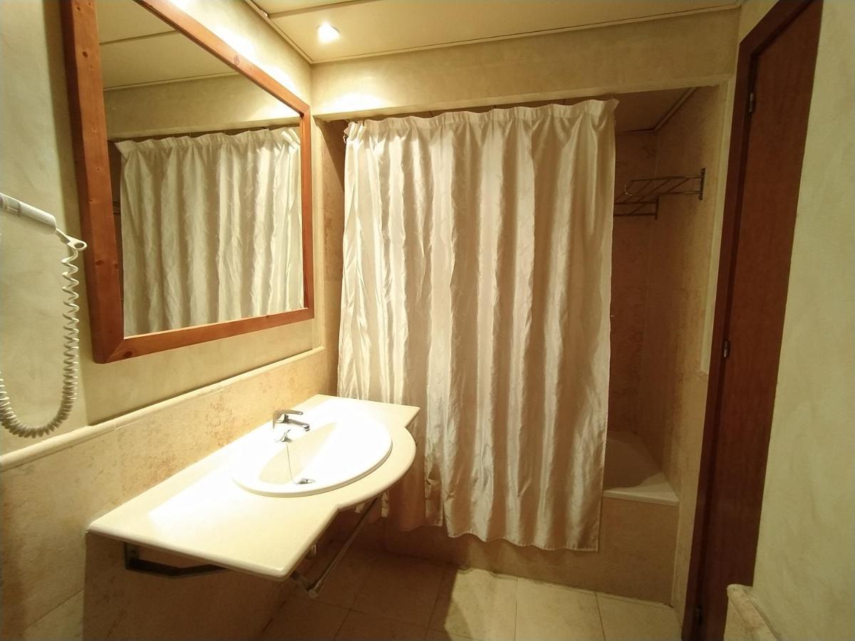 Apartamento Dos Dormitorios Bajo, Vistas Piscina Isla Canela Luaran gambar