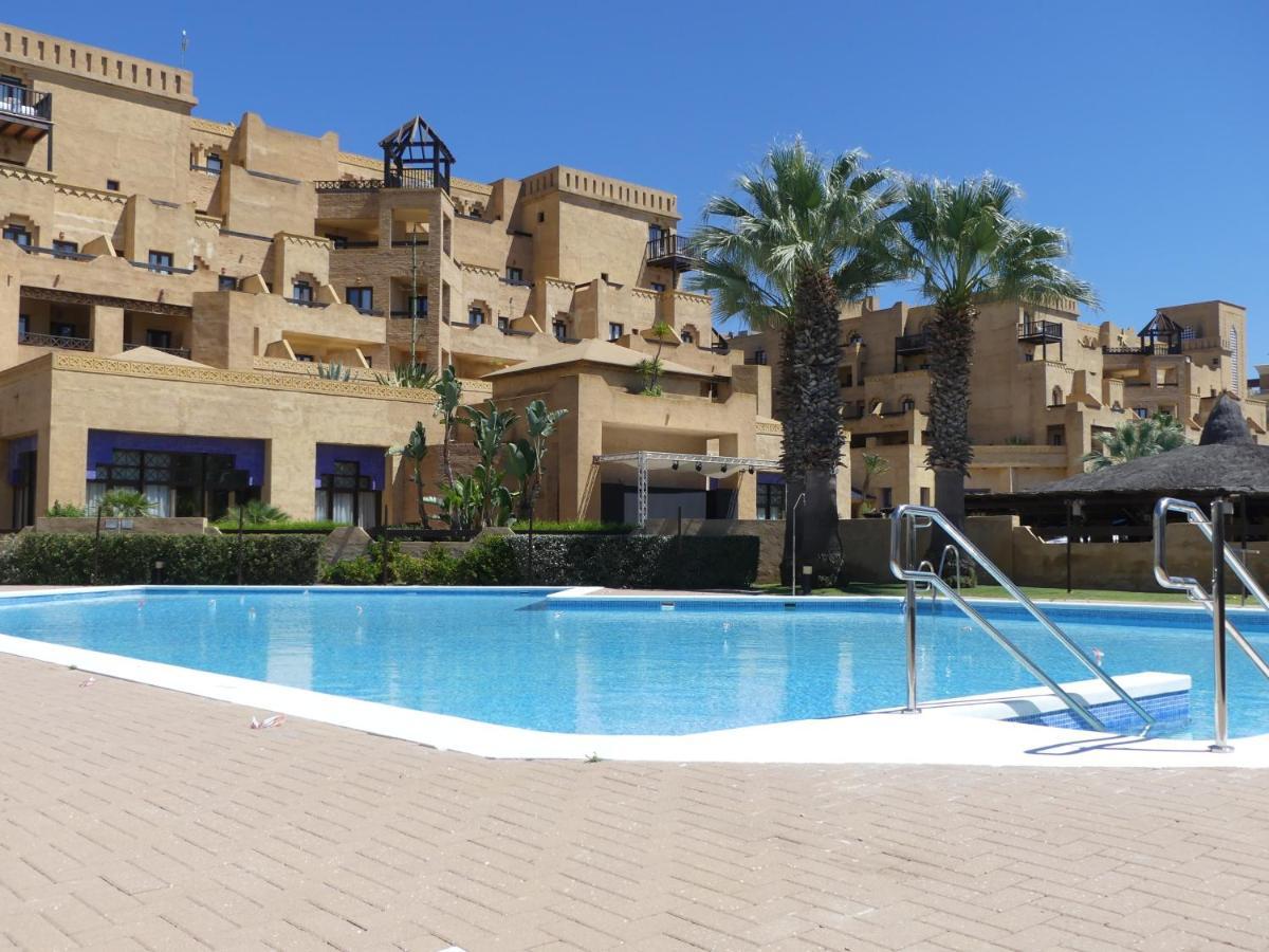Apartamento Dos Dormitorios Bajo, Vistas Piscina Isla Canela Luaran gambar